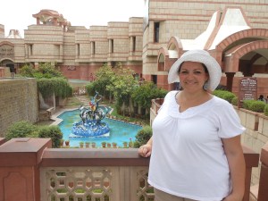 Visiting Ishkon Temple in Delhi on our last day